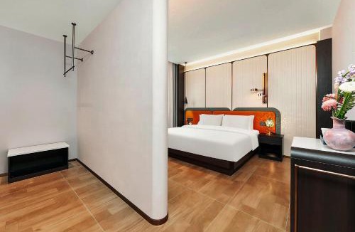 Jinghong Hotel | 西双版纳沐江南酒店