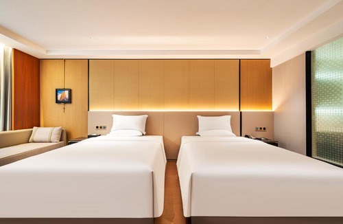 Zhonglou Shangquan Hotel | 西安荣臻国际酒店
