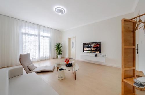 Huaxi House | 贵阳方得其所民宿 Villa In The Park