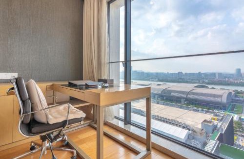 Pazhou Residential District Apartment | 趣致嘻哈国际公寓 广州琶洲会展中心店