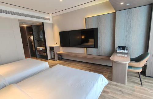 Shijiazhuang Hotel | 途客酒店平山柏坡东路中山世纪广场旗舰店