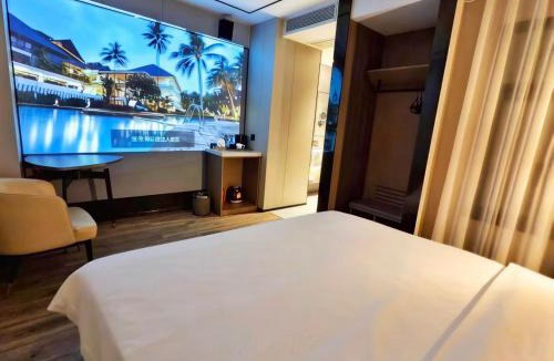 Shijiazhuang City Center Hotel | 途客酒店石家庄北国商城勒泰中心店
