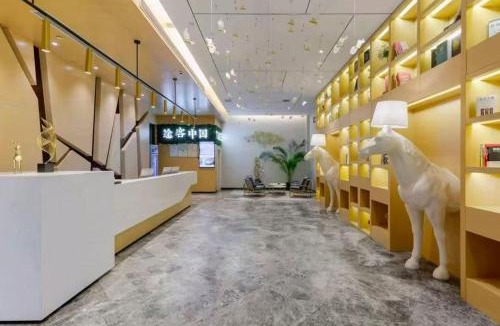 Xinhua Hotel | 途客酒店石家庄北站华林国际柏林庄地铁站店