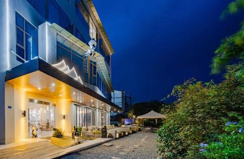 Dujiangyan Hotel | 都江堰贡坐私汤酒店