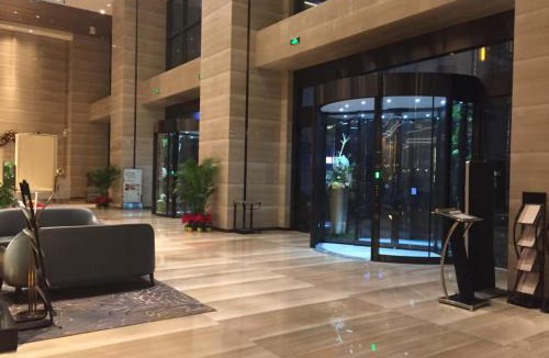 Jiang Bei Hotel | 重庆宿江云端高空江景酒店