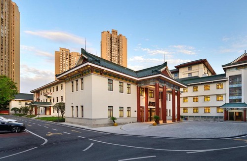 Yuzhong Hotel | 重庆红楼宾馆
