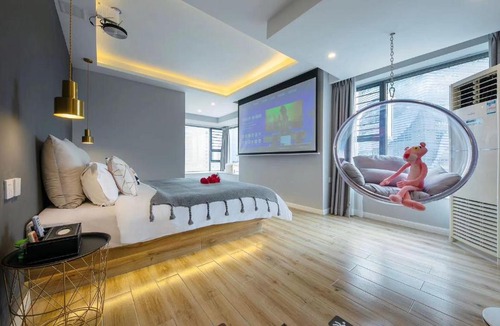 Yuzhong Apartment | 重庆解放碑云仟影音美宿