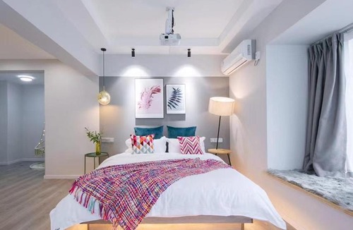 Yuzhong Apartment | 重庆解放碑云仟影音美宿