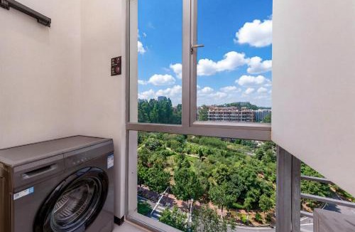Guangzhou Science City Hotel | 铂顿元世纪广州神舟路地铁站岭南学院店