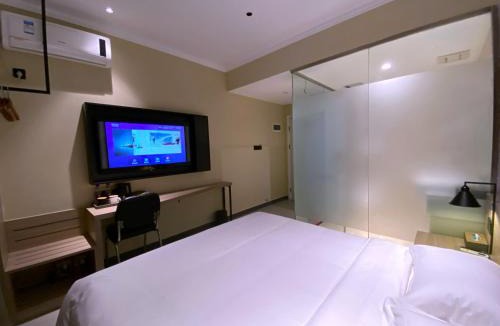 Shijiazhuang Hotel | 锐思特酒店石家庄上庄信息产业园店