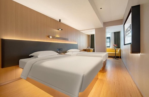Long Hua Hotel | 锦江之星品尚酒店海口友谊阳光城万象城店
