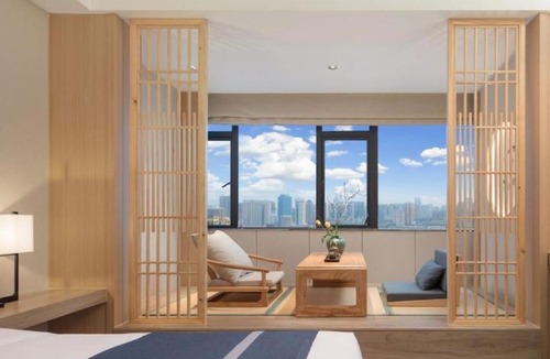 Yu Hua Hotel | 长沙万家丽广场高桥北地铁站璞境酒店