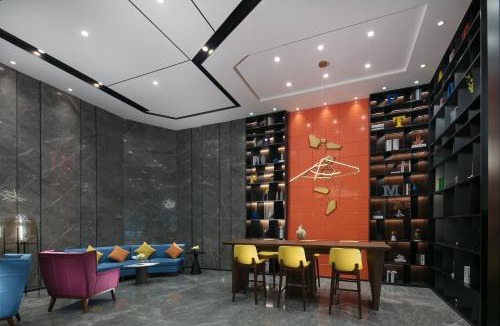 Yue Lu Hotel | 长沙梅溪湖希尔顿欢朋酒店