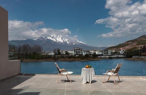 Gucheng District Hotel | 闲云溪月雪山湖景花园酒店 Xianyun Xiyue Garden Boutique Lijiang一Embrace Lake Snow View Grace Ease