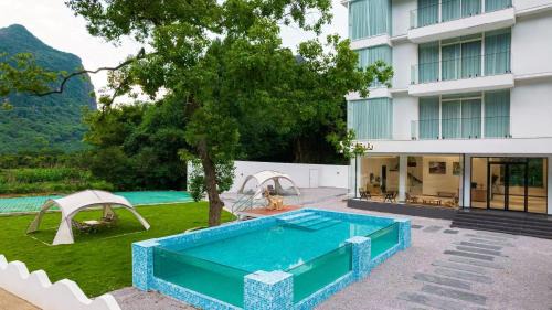 Yangshuo Hotel | 阳朔与山酒店