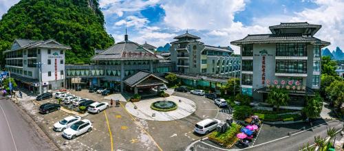 Yangshuo Hotel | 阳朔碧莲江景大酒店