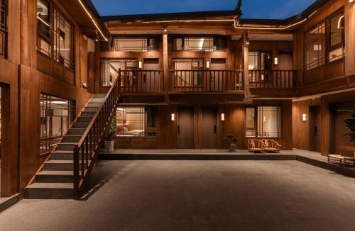 Dayan Old Town House | 院中院丨墨林丨咖啡畅饮丨供氧庭院
