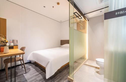 Minhang Hotel | 青季酒店MiNi上海虹桥机场国展中心沪青平公路店