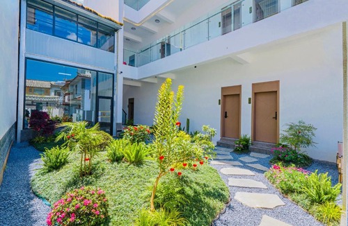 Shuhe Old Town House | 静山轩