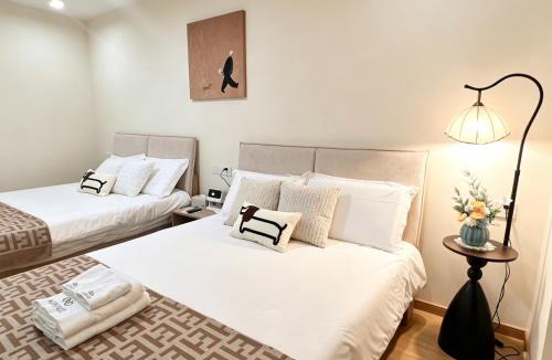 Huaihai Road Commercial Area House | 颜兮 shanghai-Sinan Mansion Branch