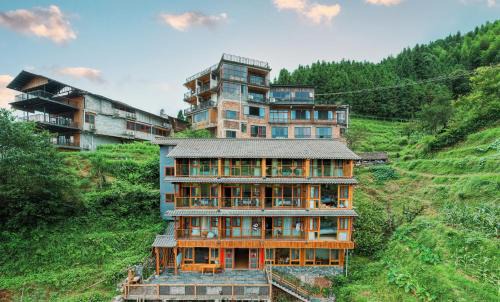Longsheng Hotel | 麦田间民宿 Terrace View Guesthouse