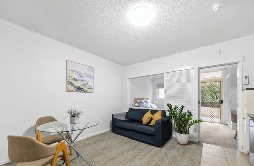 Kangaroo Point Apartment | 1 Brm, Air Con, Parking, Wifi, Walk to City