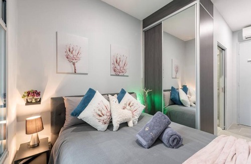 Surry Hills House | 1 Private Double Bed With En-Suite Bathroom In Sydney CBD Near Train UTS DarlingHar&ICC&C hinatown - ROOM ONLY