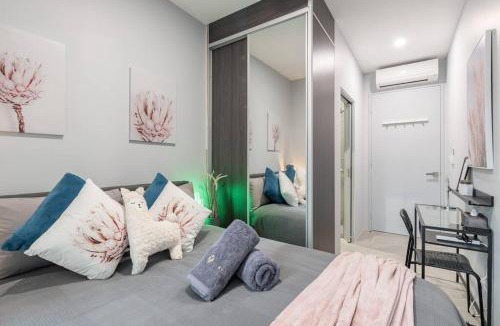Surry Hills House | 1 Private Double Bed With En-Suite Bathroom In Sydney CBD Near Train UTS DarlingHar&ICC&C hinatown - ROOM ONLY