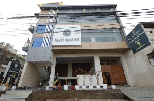 Mathura Hotel | 12 m² Hotel ∙ 2 guests