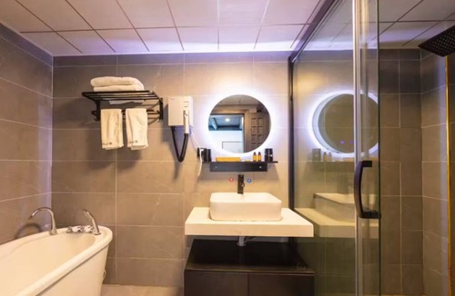 Xiangxi Hotel | 12C View Homestay
