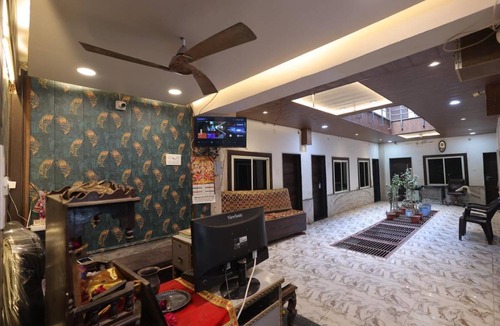 Mathura House | 180 m² Motel ∙ 4 guests