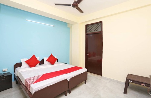Ghaziabad Hotel | 19 m² Hotel ∙ 3 guests