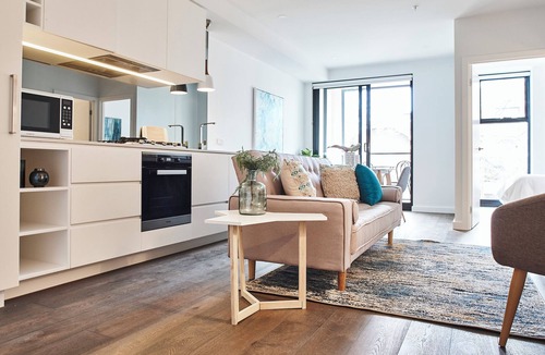 St Kilda Apartment | 2-Bed 2-Bath Apartment: Walk to St Kilda Beach, Cafés, Shops & Albert Park