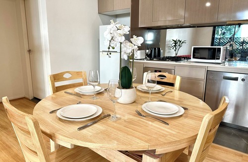 Wentworth Point Apartment | 2 Bedroom Apartment close to Olympic Park. Enjoy Waterfront Living