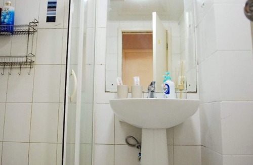 Beijing Central Business District Apartment | 2 bedroom apartment for rent in the center of Beijing in Guomao subway area.