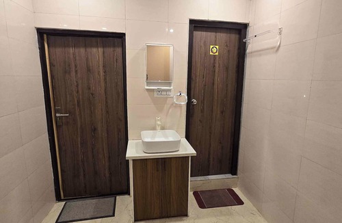 Vrindavan Apartment | 2-bedroom apartment in welcoming Vrindavan with AC, WiFi