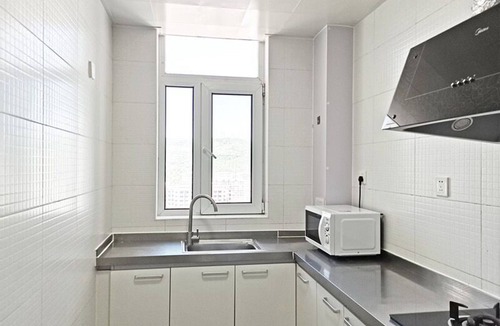 Shijingshan Apartment | 2-bedroom apartment with mountain view 8 minutes to the metro,most livable area