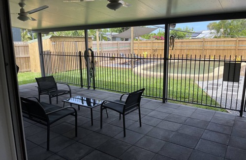 Kewarra Beach House | 2 bedroom beach house with pool