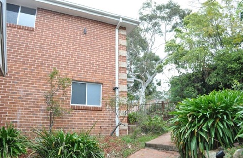 Frenchs Forest House | 2 x Bedroom House with private entrance.