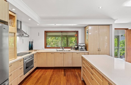 New Brighton House | 20 Steps - STUNNING Beachfront RETREAT. Private beach access. North Byron