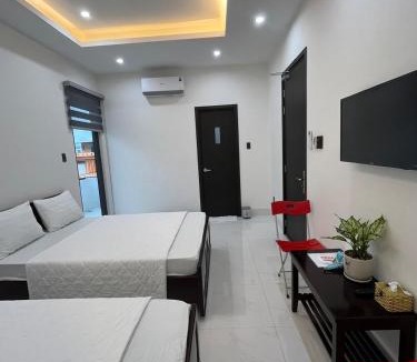 Long Hai Hotel | 2001 Motel