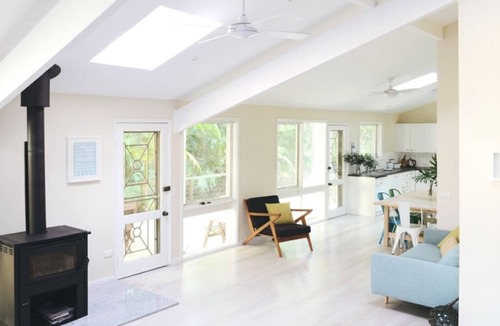 Pearl Beach House | 200m from Pearl Beach, totally private, yet close to everything