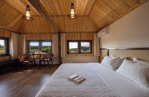 Yunjinghong Hotel | 22 Garden House