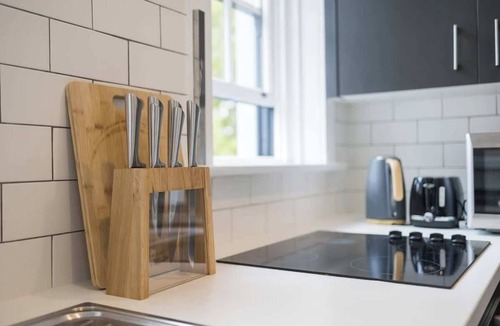Kings Cross Apartment | 2BR apartment in trendy Potts Pt