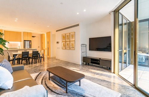 The Rocks Apartment | 2BR by Circular Quay | The Rocks + Free Parking