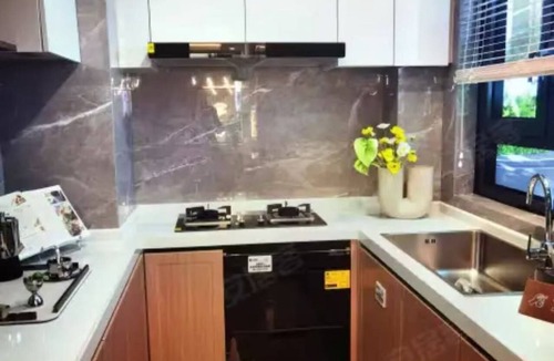Pudong Apartment | 3-bedroom, 2 bedroom, 1 livingroom, 1 kitchen with washer-dryer, WiFi, AC