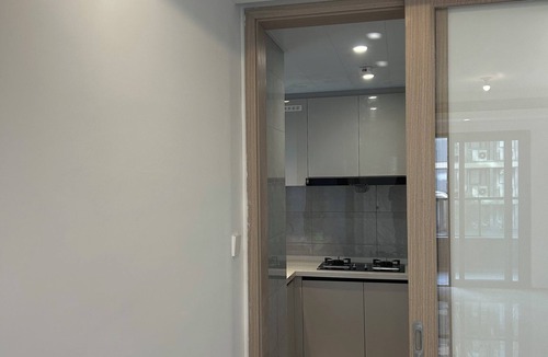 Pudong Apartment | 3-bedroom, 2 bedroom, 1 livingroom, 1 kitchen with washer-dryer, WiFi, AC