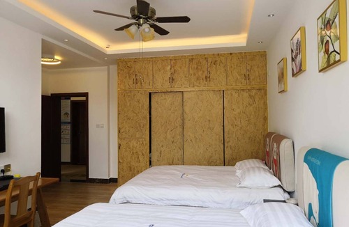Shilin Yi Autonomous County House | 37 Garden Guesthouse Shilin Family