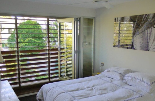 Erskineville House | 3Bed art filled architect designed ,fully Airconditioned, rarely free Townhouse