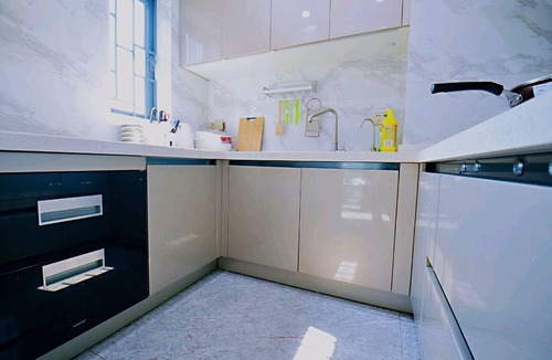Bao'an Apartment | 4 Seasons Big Family 3 Queen Beds & High Rise View